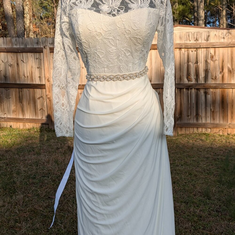 David's Bridal Wedding Gown Size 8 with Sash - Picture 3 of 14